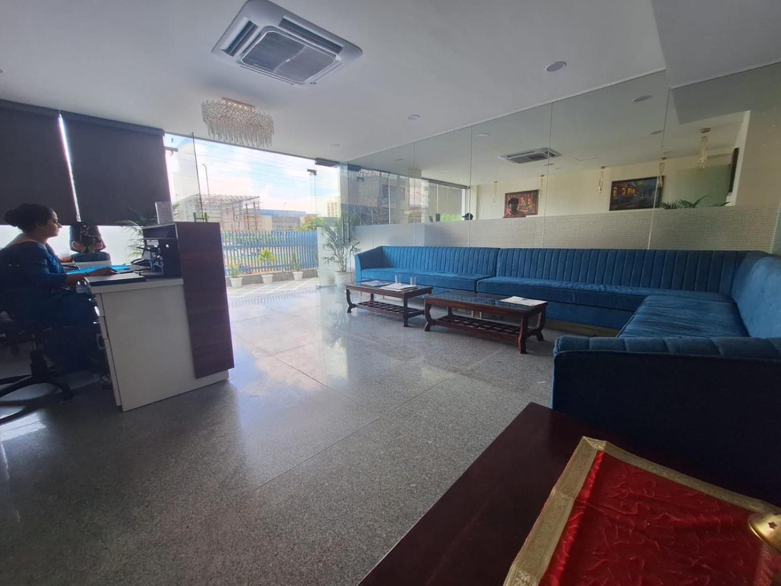 Rr Galaxy Hotell Gurgaon Exteriör bild